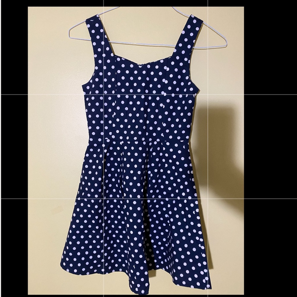 New zip up polka dotted dress